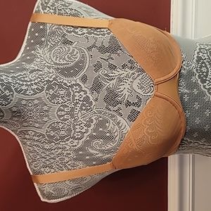Skims Demi Bra 32B in Ochre